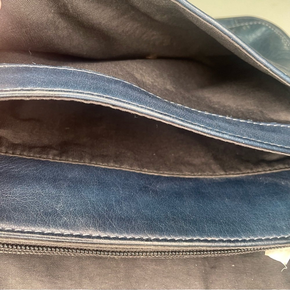 Tignanello Classic Saddlebag Navy Leather Handbag Shoulder Bag pre-owned - Picture 8 of 13